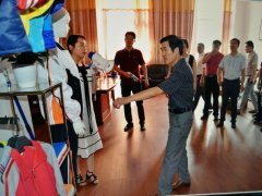 热烈欢迎教育局苗局长莅临公司考察指导工作